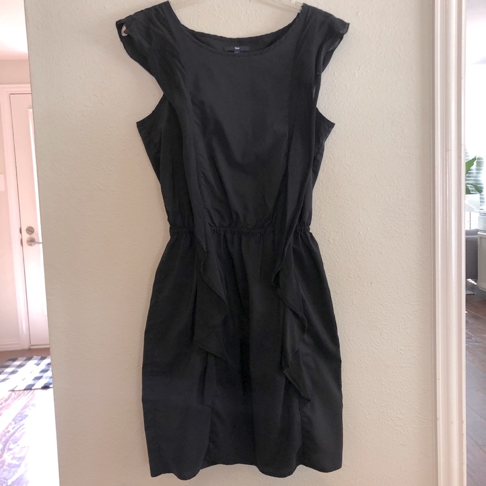 Flirty black cotton Gap dress
